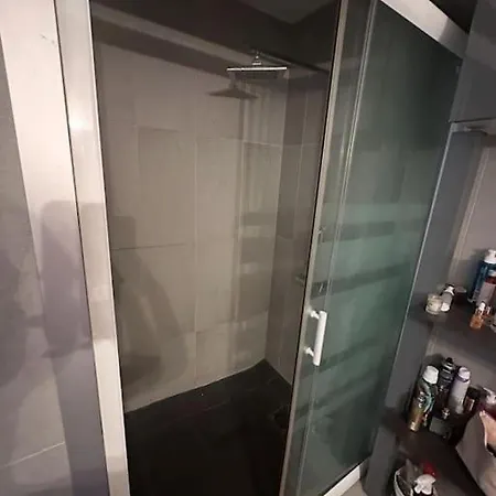 아파트 Spacieux Avec Balcon 페르피냥